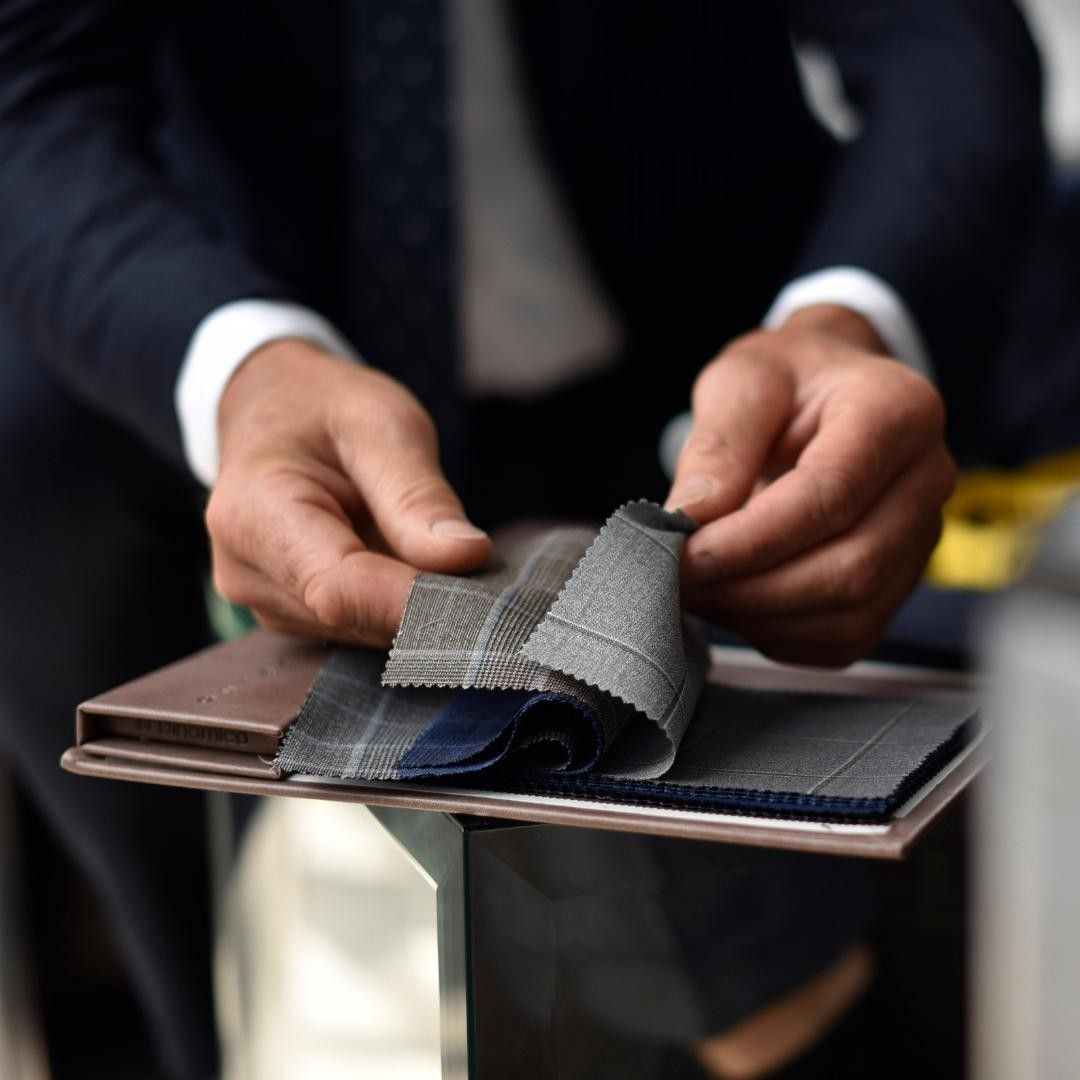 How To Tell Fabric Quality In A Suit & Why It's Important | Senszio
