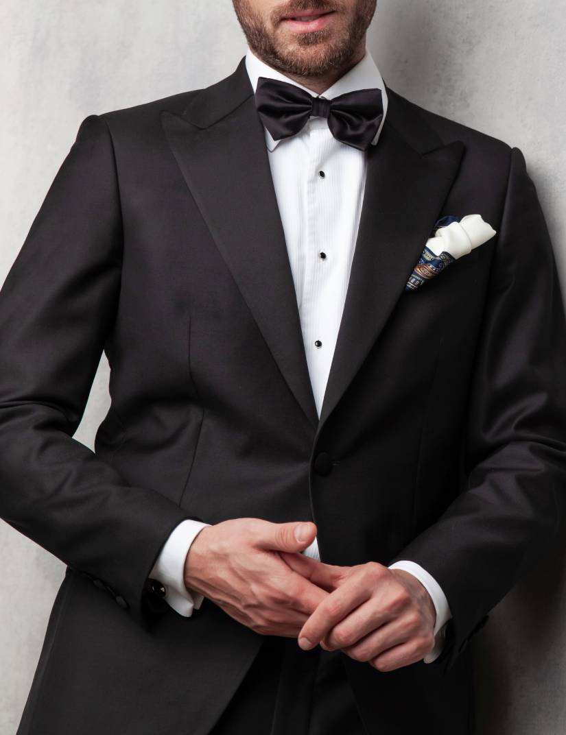 Bespoke Tailored Suits In Madrid | Book A Fitting | Senszio - Senszio